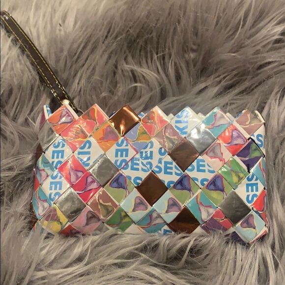 Nahui Ollin Handbags - Kisses Wallet/Small Clutch